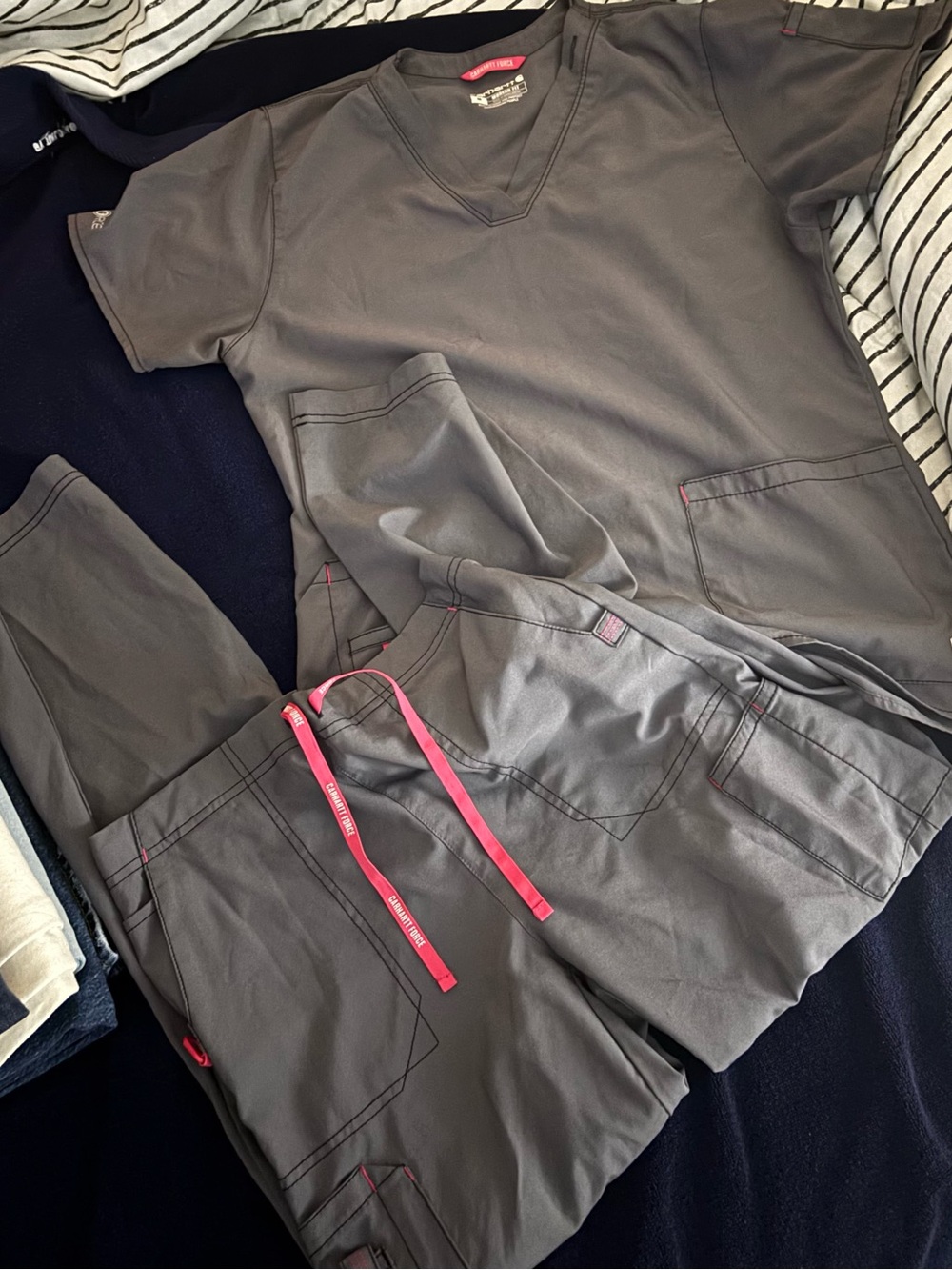 Women’s Carhartt scrub set